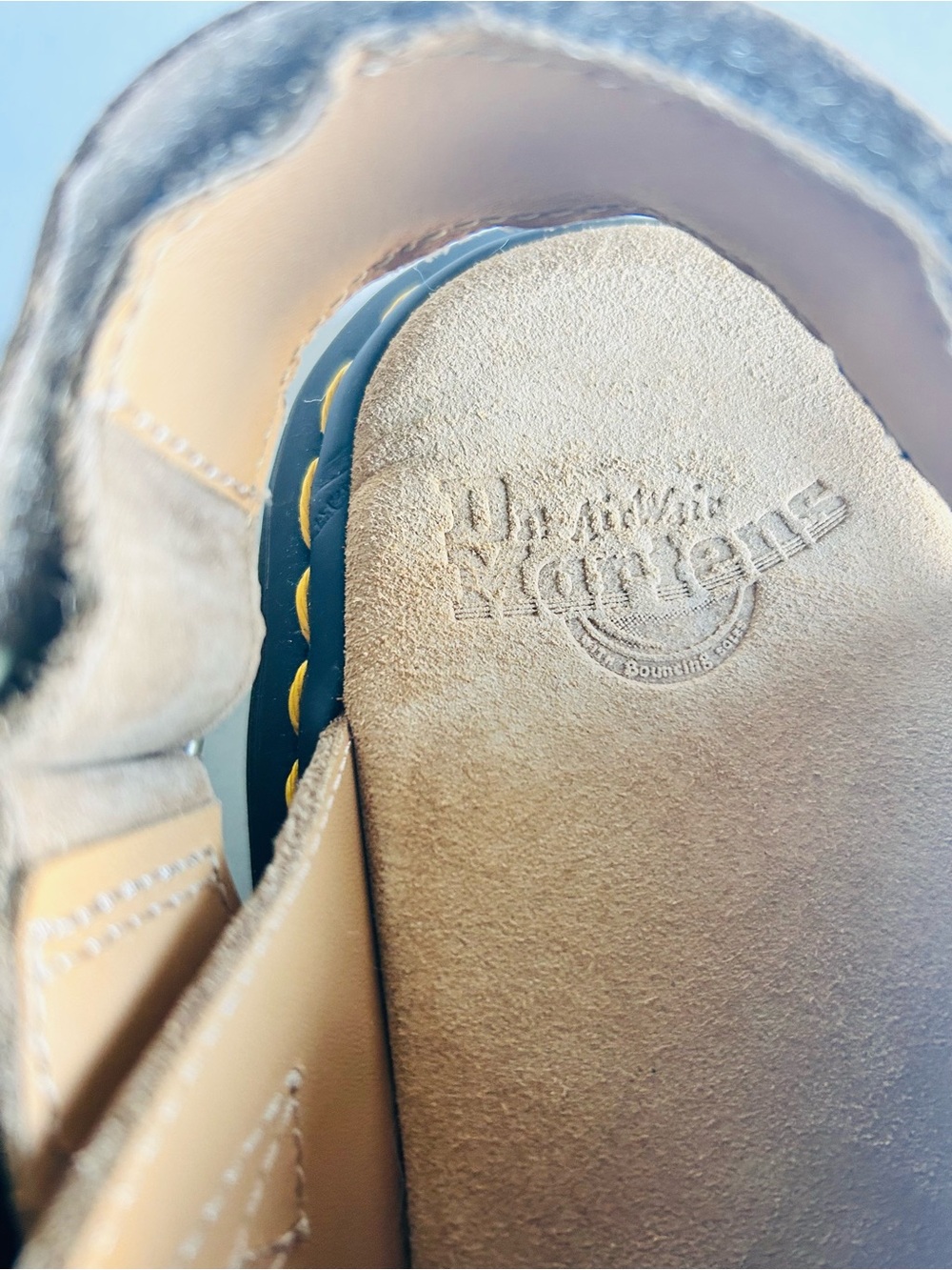 Men’s Dr. Martens Jorge II Tan Leather Suede Close Toe Clogs Sandals size 9 - Picture 9 of 15